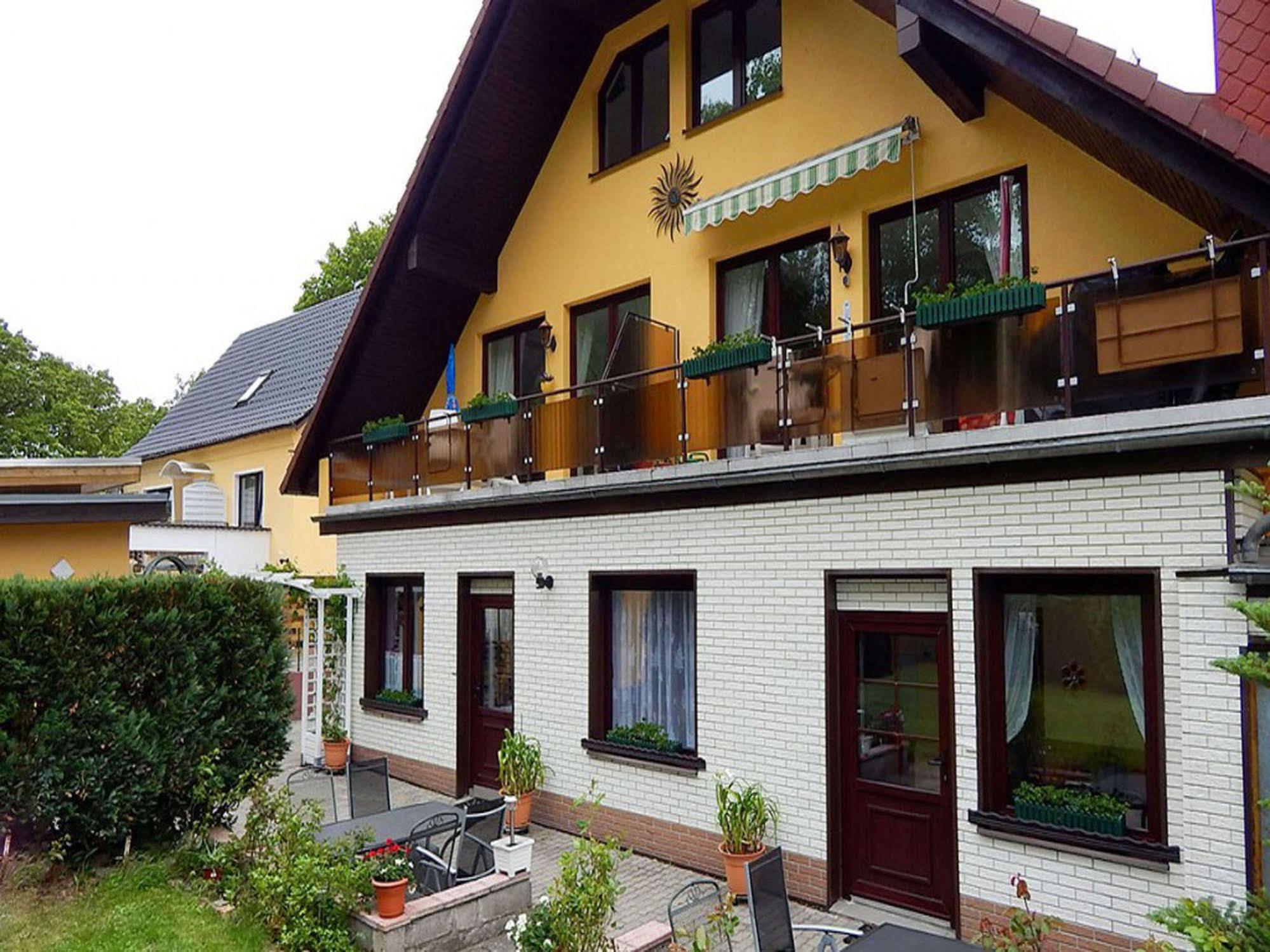 Ferienhus Baabe Fewo 01 Terrasse, Sauna- Und Schwimmbadnutzung Im Ahoi Sellin Luaran gambar