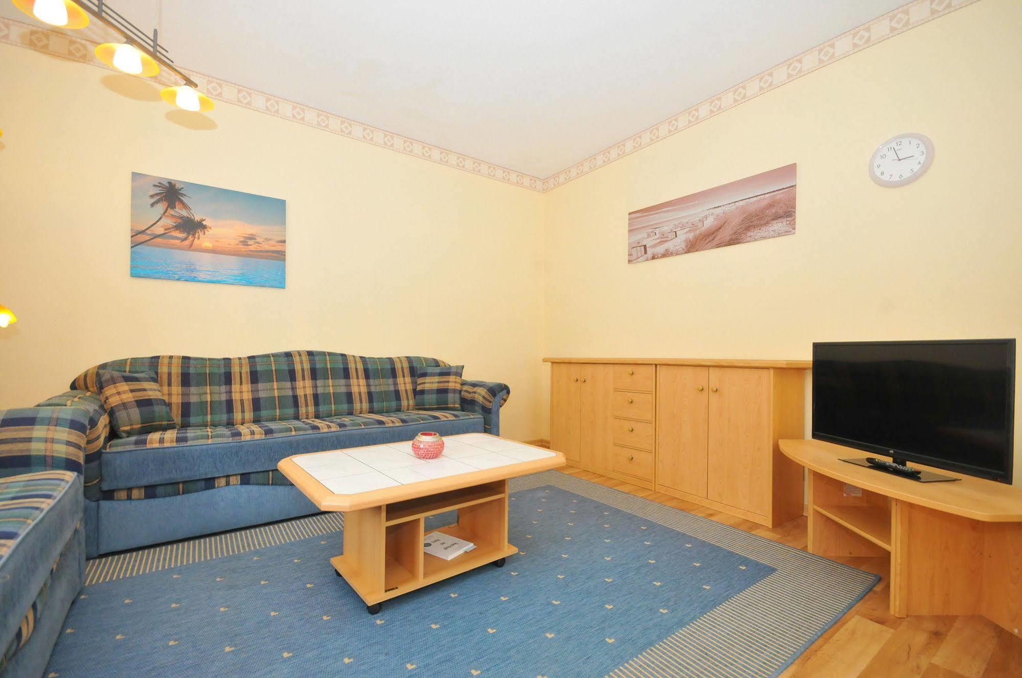 Ferienhus Baabe Fewo 01 Terrasse, Sauna- Und Schwimmbadnutzung Im Ahoi Sellin Luaran gambar